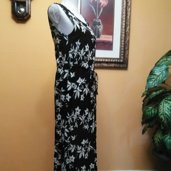 Paradise Bay Black Floral Design Full Length Dress - Picture 6 of 8